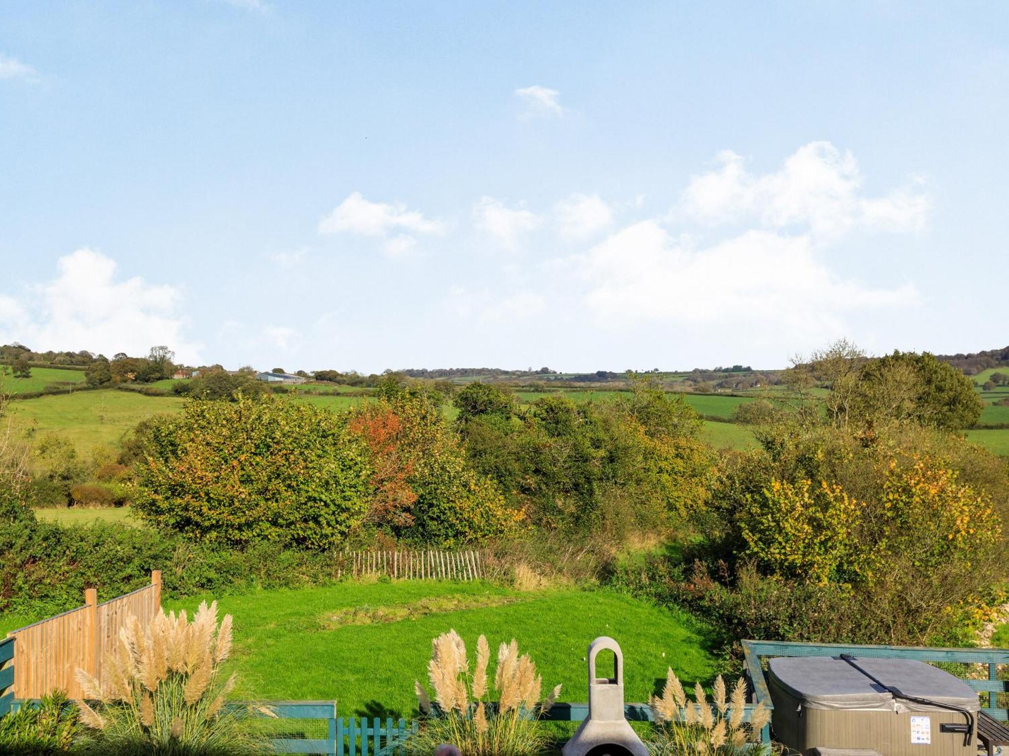 The Cow Shed Villa Buckland St Mary Bagian luar foto